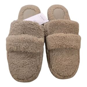 Auden NWT Sherpa Slippers Astoria/Beige Size 9